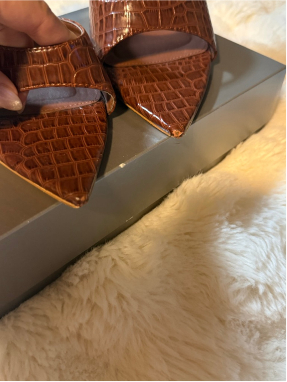 Preowned, Olivia Jaymes stiletto mules,pointed toe, croc embossed, brown , 8.5 - Picture 2 of 5